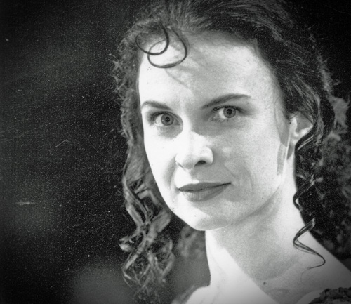 Close up of Tara Morice in as her character Fran in the film Strictly Ballroom. 