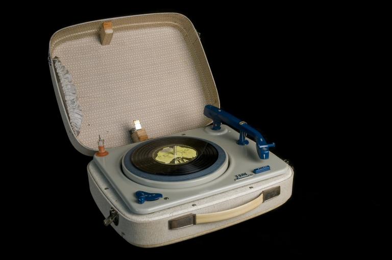 Elac Miracord 90 self-contained light blue record player, circa 1959
