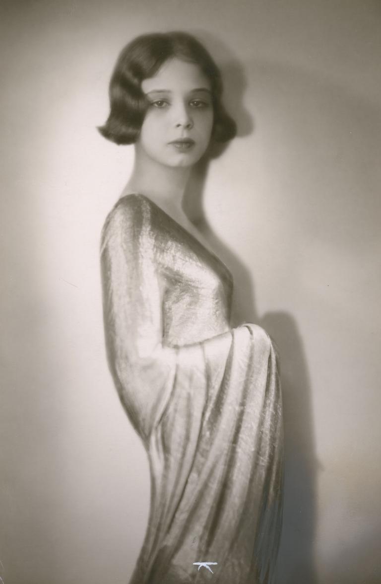 Photographic portrait of actress Nini Theilade.
