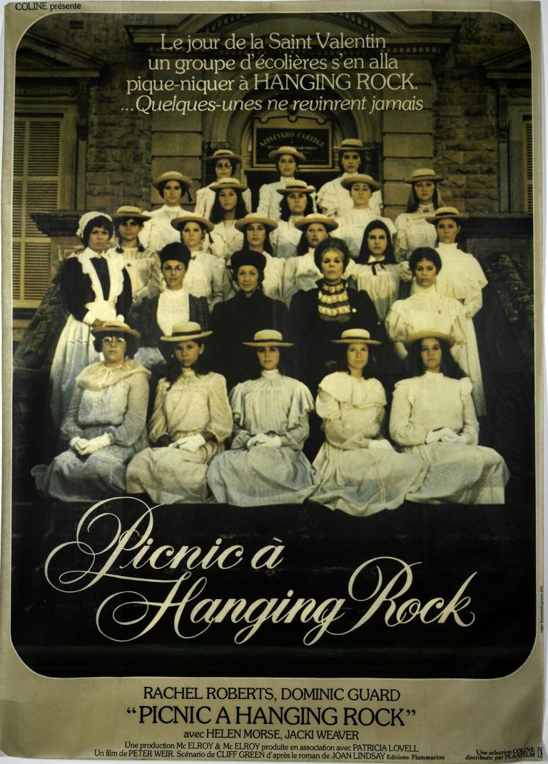 French promotional poster for 'Picnic at Hanging Rock' school group