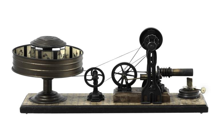 1898 Ernst Plank Kinematofor praxinoscope with hot air engine and animated strip creating motion illusion