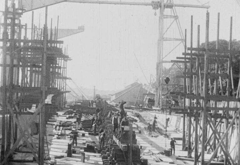 View of a shipyard from the early 1900s 