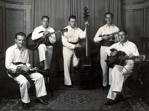 The Sydney Hawaiian Club Quintet c1936-38, Jango Kahnj - steel guitar, Les Adams - guitar, Buddy Waikara - bass, Johnny Wade - ukulele, Jack Saunders - guitar