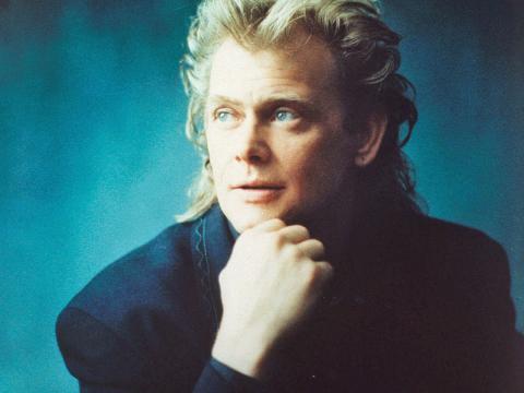 Portrait photo of John Farnham