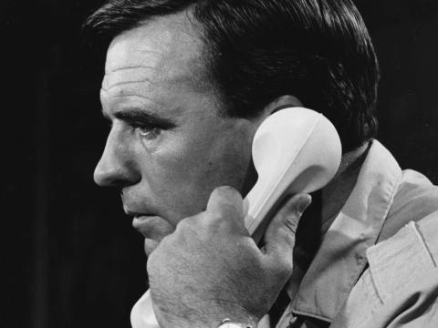 Ranger Matt Hammond talking on the telephone in Skippy