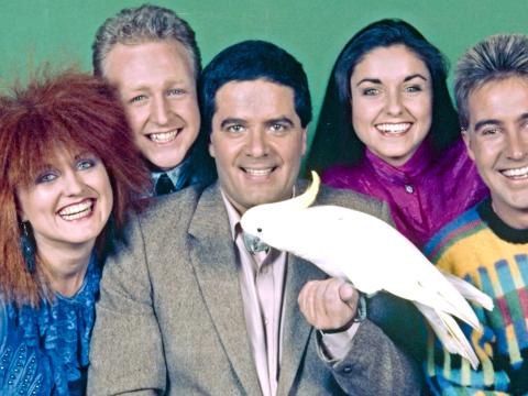 The Wonder World Team, circa 1986. Pictured left to right: Wednesday Kennedy, Hugh Munro, Simon Townsend, Winston the Cockatoo, Carolyn Mee and Brett Clements.