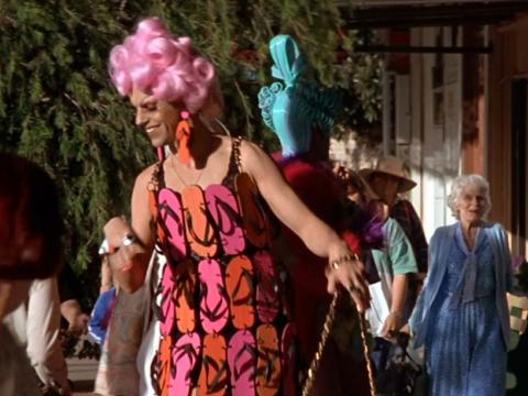 HUGO WEAVING in ADVENTURES OF PRISCILLA, QUEEN OF THE DESERT, THE