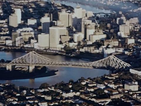 Aerial view of Story Bridge in Brisbane, circa 1970