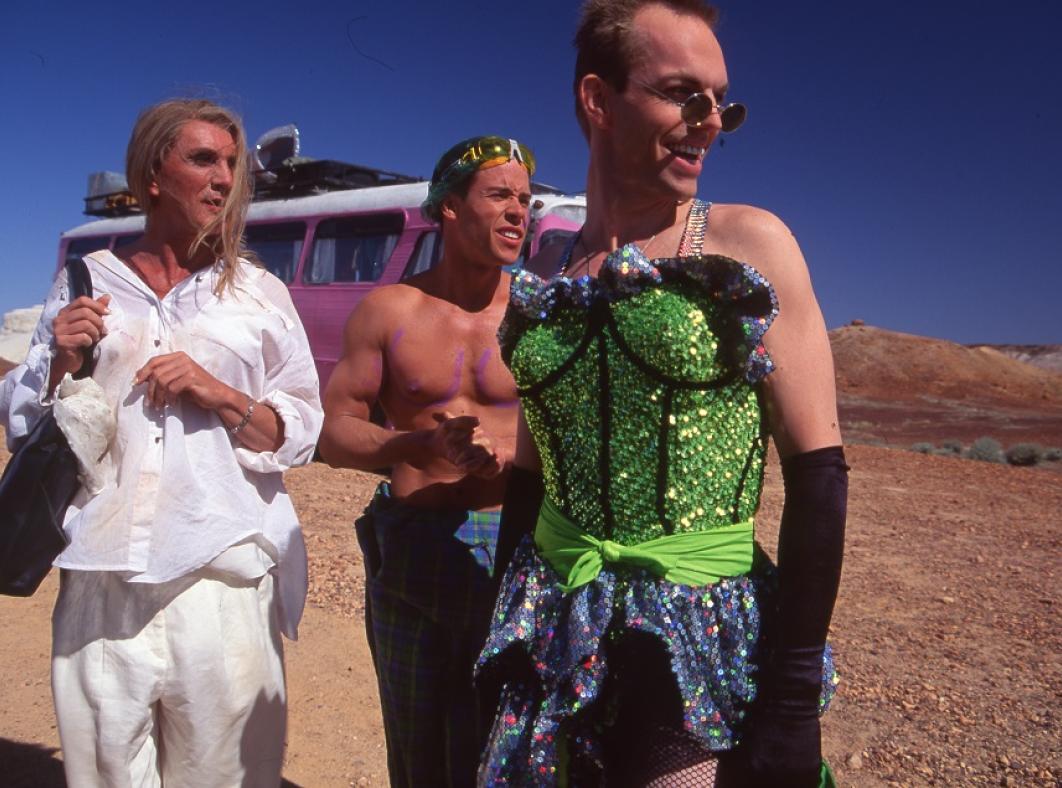 Terence Stamp, Guy Pearce and Hugo Weaving on the set of Priscilla.