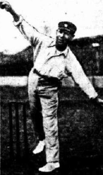 Arthur Mailey bowling