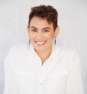 Upper body shot of NFSA Indigenous Connections Committee member, journalist Karina Carvalho