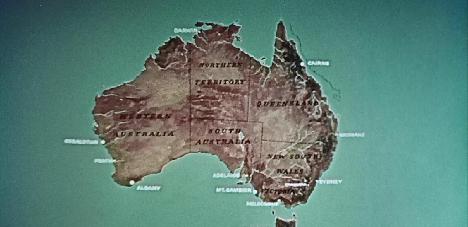 Life in Australia: Hero image version 2 Map of Australia, showing names of its capital cities, regional centres, states and territories