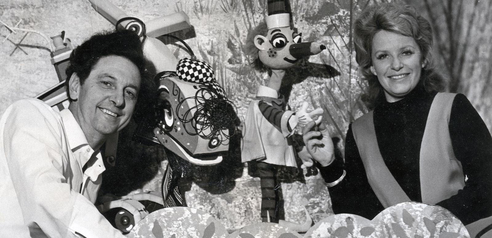 Norman Hetherington with Pat Lovell, Mr Squiggle and Bill the Steamshovel