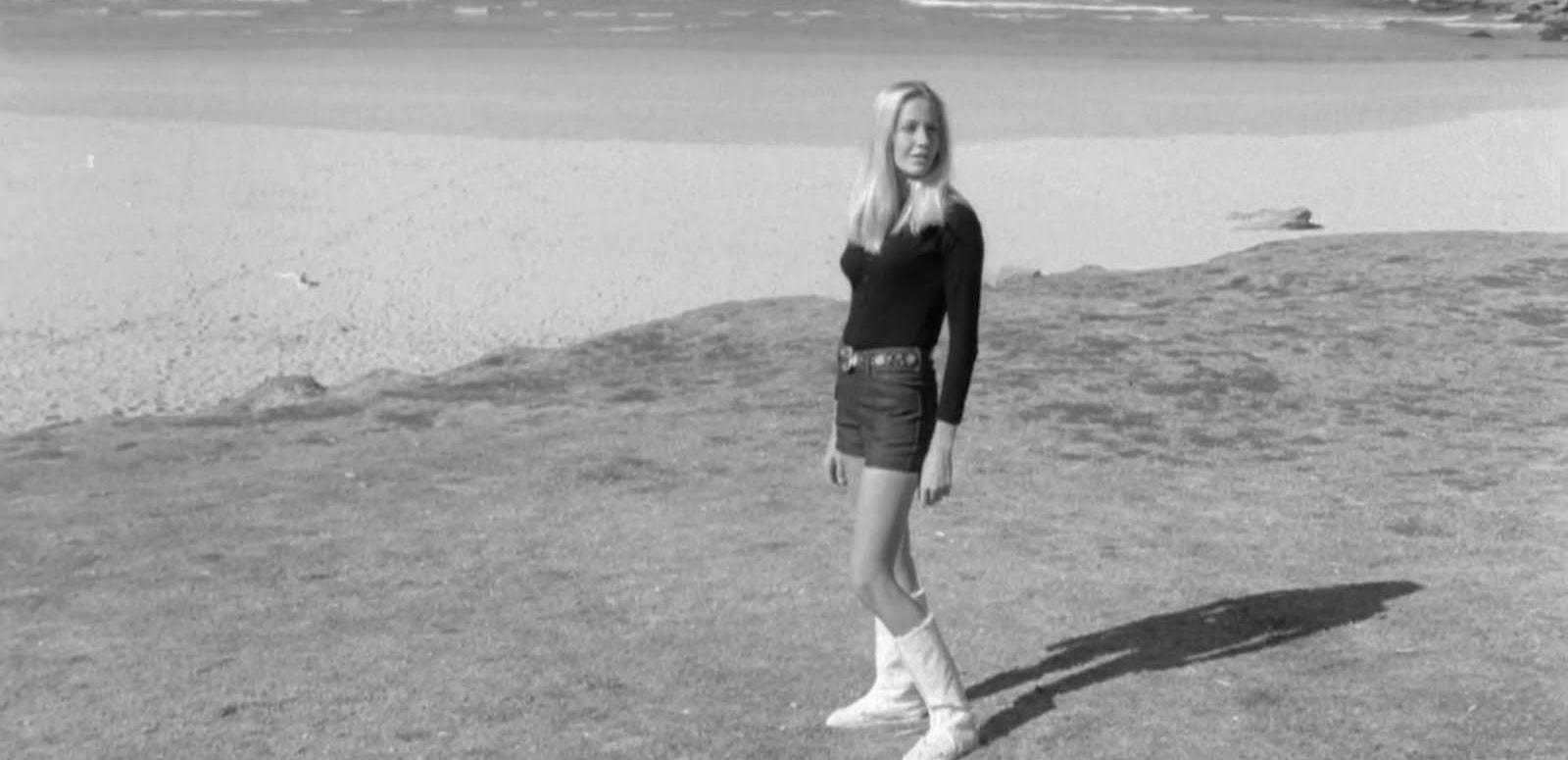 Uggs beach sale