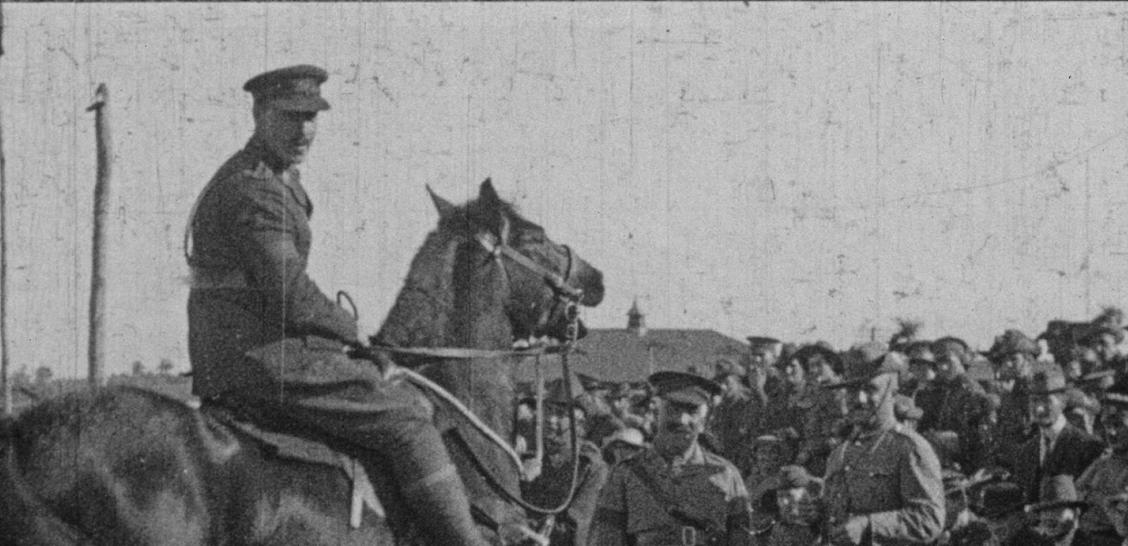 Welcome home committee for Sir John Monash at St Kilda Pier