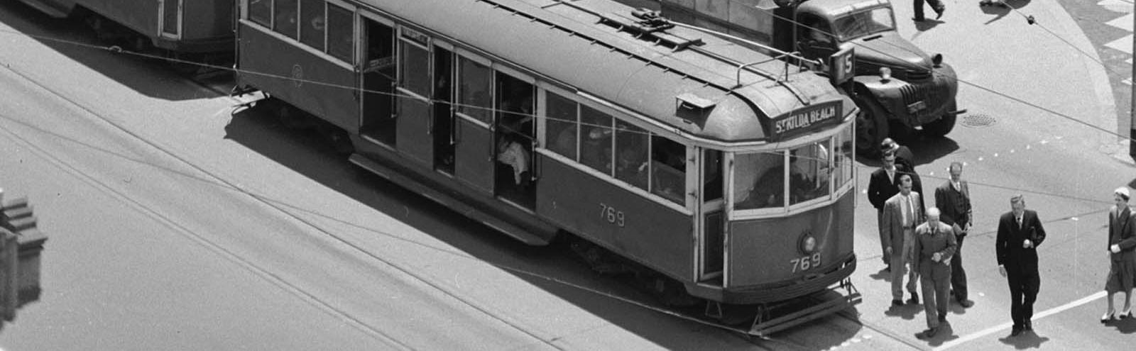 A Melbourne tram travelling to St Kilda in the early 20th century