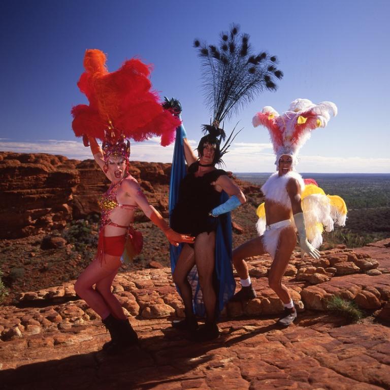 Hugo Weaving, Terence Stamp and Guy Pearce in costume on the edge of Kings Canyon.