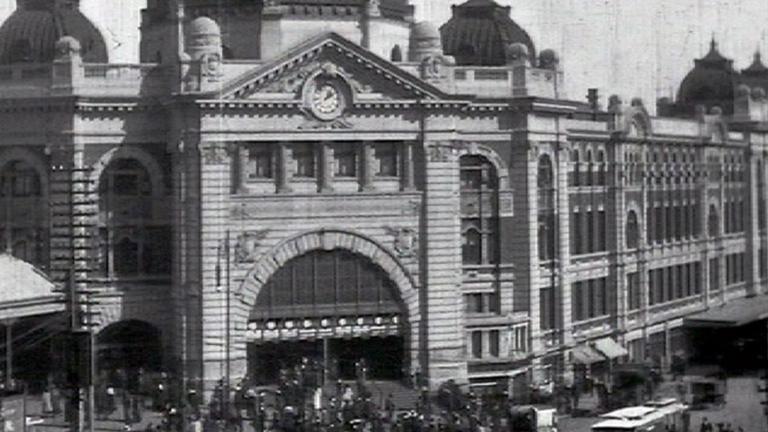 Flinders Street Station circa 1910