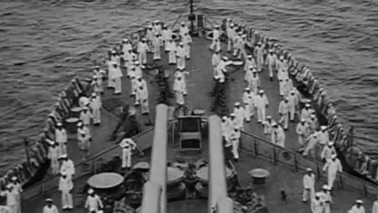 A look down at sailors assembled on a US navy destroyer in 1915